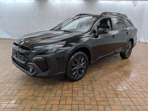 Crystal Black Silica 2024 Subaru Outback ONYX EDITION XT