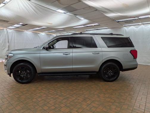 ICONIC SILVER METALLIC 2024 Ford Expedition XLT