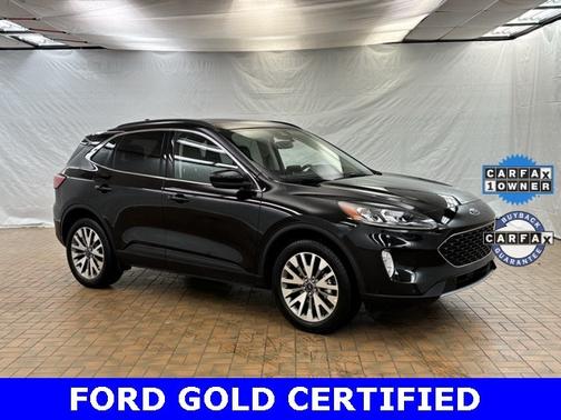 2022 Ford Escape TITANIUM