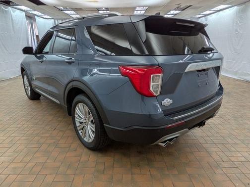 INFINITE BLUE MET TINTED CC 2021 Ford Explorer KING RANCH