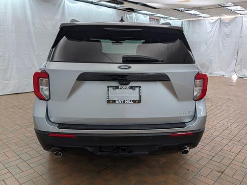 ICONIC SILVER METALLIC 2023 Ford Explorer ST-LINE