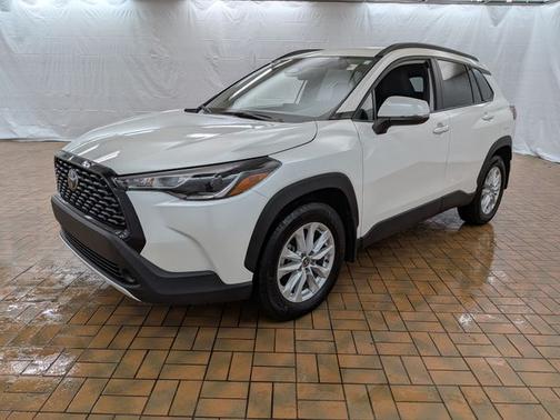 2024 Toyota Corolla Cross LE