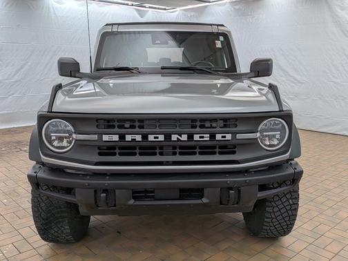 ICONIC SILVER METALLIC 2024 Ford Bronco BLACK DIAMOND