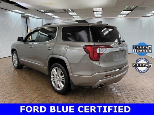 2022 GMC Acadia DENALI