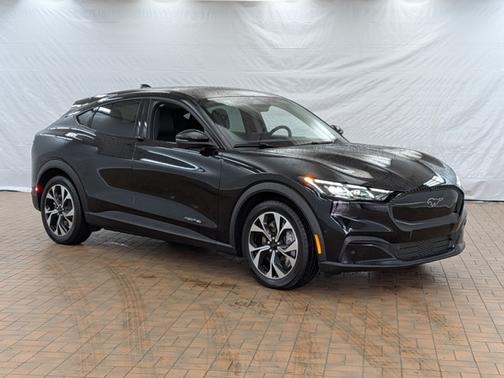 2024 Ford Mustang Mach-E SELECT