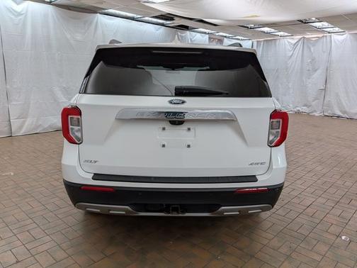 STAR WHITE MET TRI-COAT 2022 Ford Explorer XLT