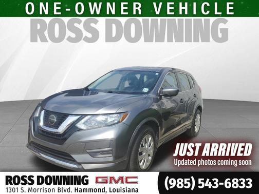 Gun Metallic 2018 Nissan Rogue S
