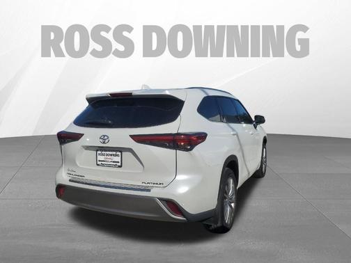 2023 Toyota Highlander Platinum