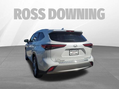 2023 Toyota Highlander Platinum
