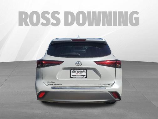 2023 Toyota Highlander Platinum