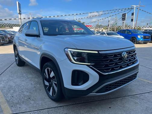 Pure White 2024 Volkswagen Atlas Cross Sport 2.0T SE w/Technology