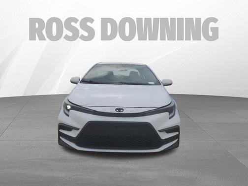 Ice 2023 Toyota Corolla SE