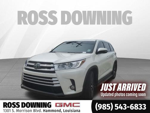 Blizzard Pearl 2019 Toyota Highlander LE Plus
