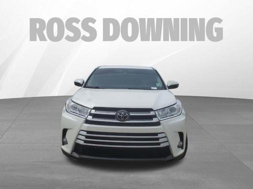 Blizzard Pearl 2019 Toyota Highlander LE Plus