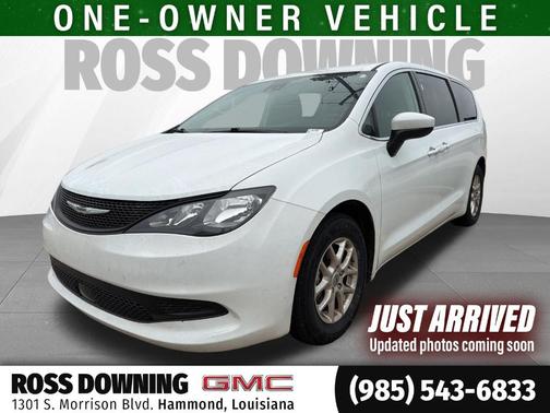 2023 Chrysler Voyager LX