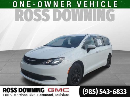 Bright White Clearcoat 2023 Chrysler Voyager LX