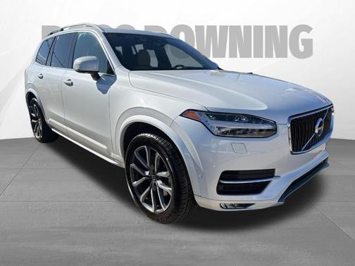 2019 Volvo XC90 T6 Momentum