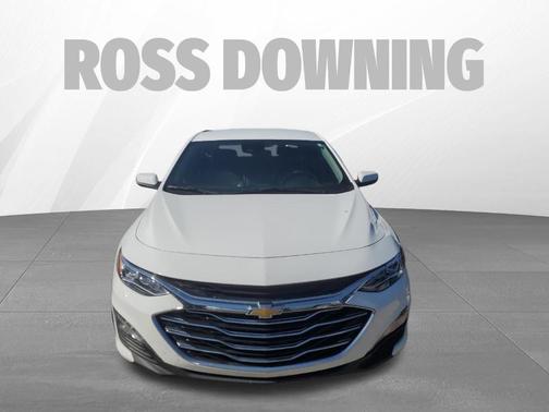 Summit White 2024 Chevrolet Malibu 2LT