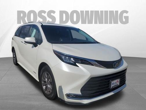 2021 Toyota Sienna XLE
