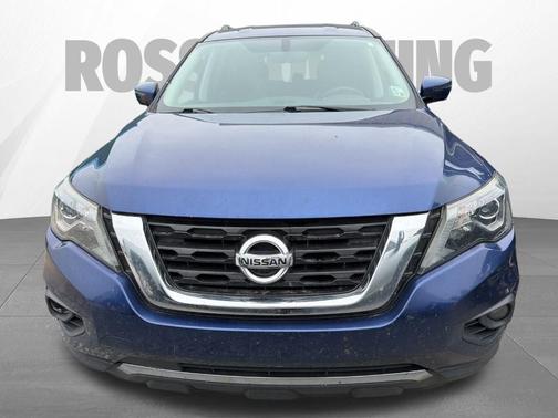 2020 Nissan Pathfinder SL