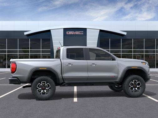 2025 GMC Canyon AT4