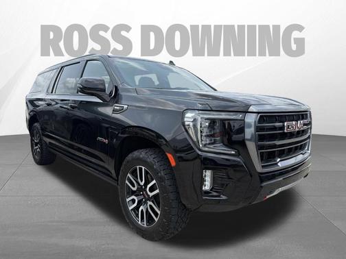 Onyx Black 2023 GMC Yukon XL AT4