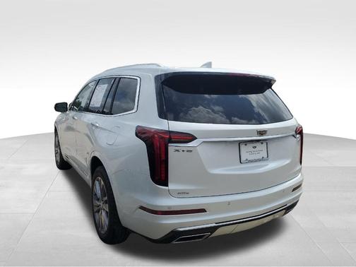 2023 Cadillac XT6 Premium Luxury AWD