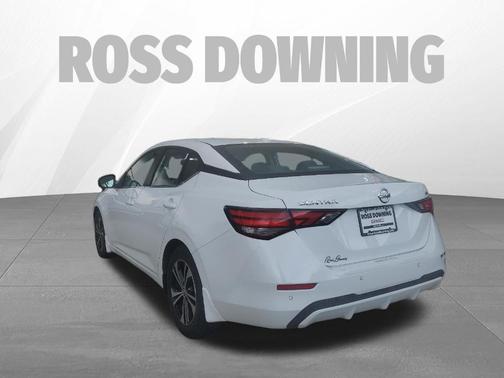 Cloud White 2022 Nissan Sentra SV
