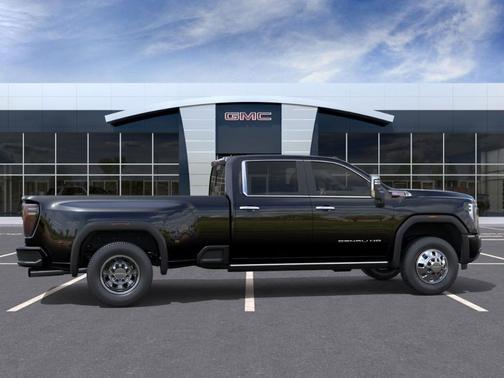 2025 GMC Sierra 3500 Denali