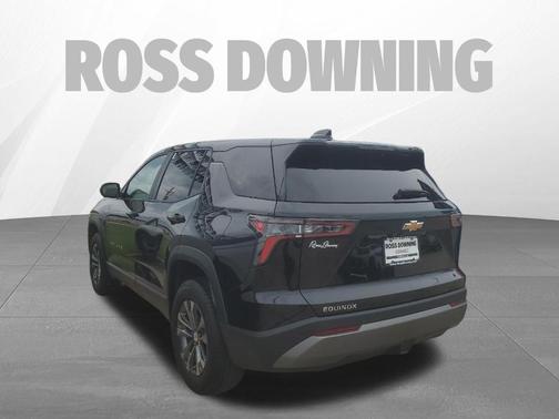 Mosaic Black Metallic 2026 Chevrolet Equinox LT