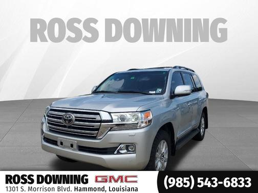 2017 Toyota Land Cruiser V8