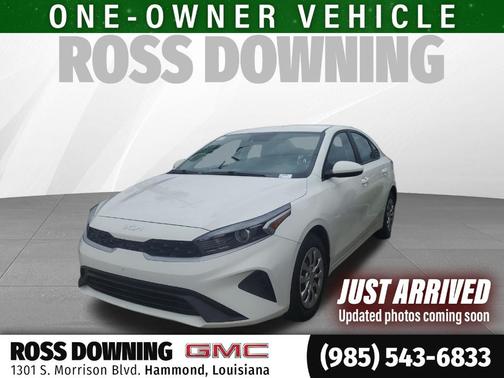 Clear White 2023 Kia Forte LX