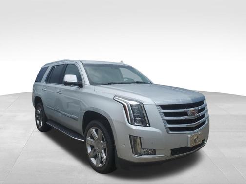 Radiant Silver Metallic 2019 Cadillac Escalade Luxury