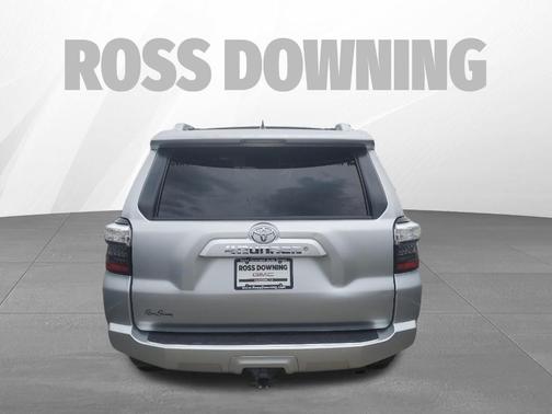 Classic Silver Metallic 2016 Toyota 4Runner SR5