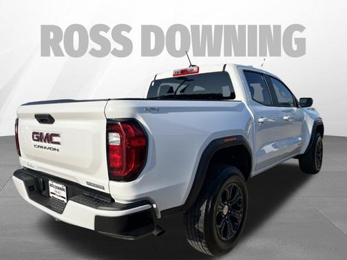 Summit White 2024 GMC Canyon Elevation