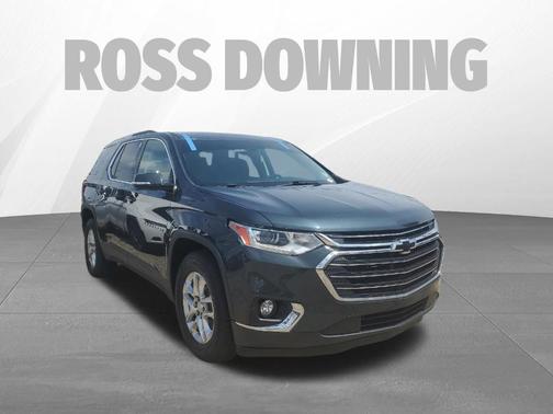 Graphite Metallic 2018 Chevrolet Traverse LT Cloth