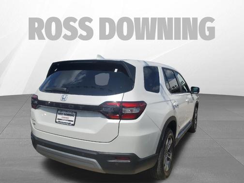 White 2024 Honda Pilot EX-L 7-Passenger