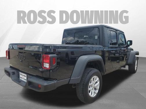 2023 Jeep Gladiator Sport