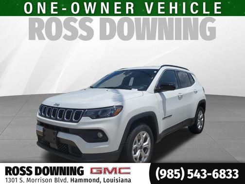 Bright White Clearcoat 2025 Jeep Compass Latitude
