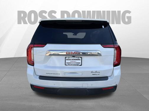 White Frost Tricoat 2023 GMC Yukon SLT