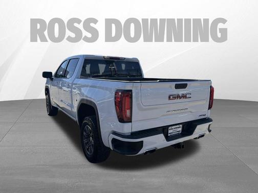 Summit White 2025 GMC Sierra 1500 AT4