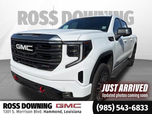 2023 GMC Sierra 1500 AT4