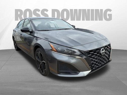 2025 Nissan Altima SR