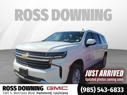 Summit White 2022 Chevrolet Suburban LT