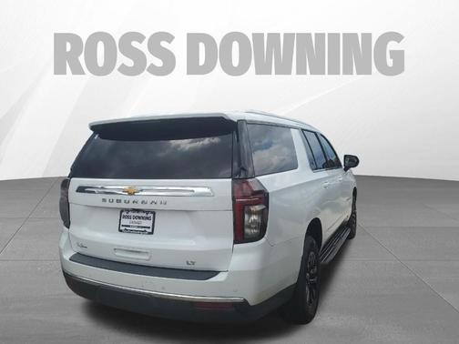 Summit White 2022 Chevrolet Suburban LT