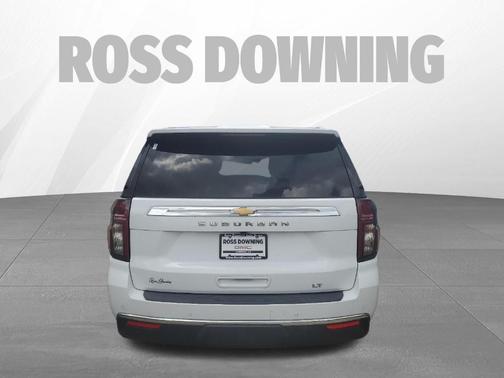 Summit White 2022 Chevrolet Suburban LT
