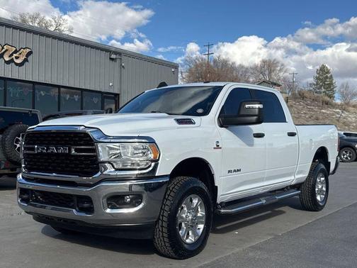 Bright White Clearcoat 2024 RAM 2500 Big Horn