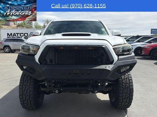 Super White 2017 Toyota Tacoma TRD Sport