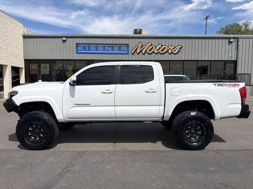 2017 Toyota Tacoma TRD Sport