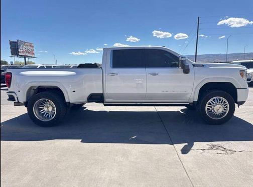 White Frost Tri-Coat 2023 GMC Sierra 3500 Denali
